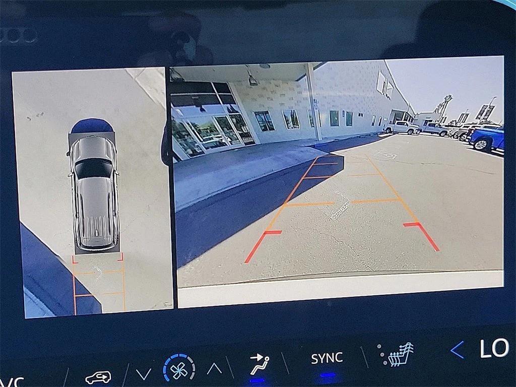 new 2026 Chevrolet Traverse car, priced at $44,045