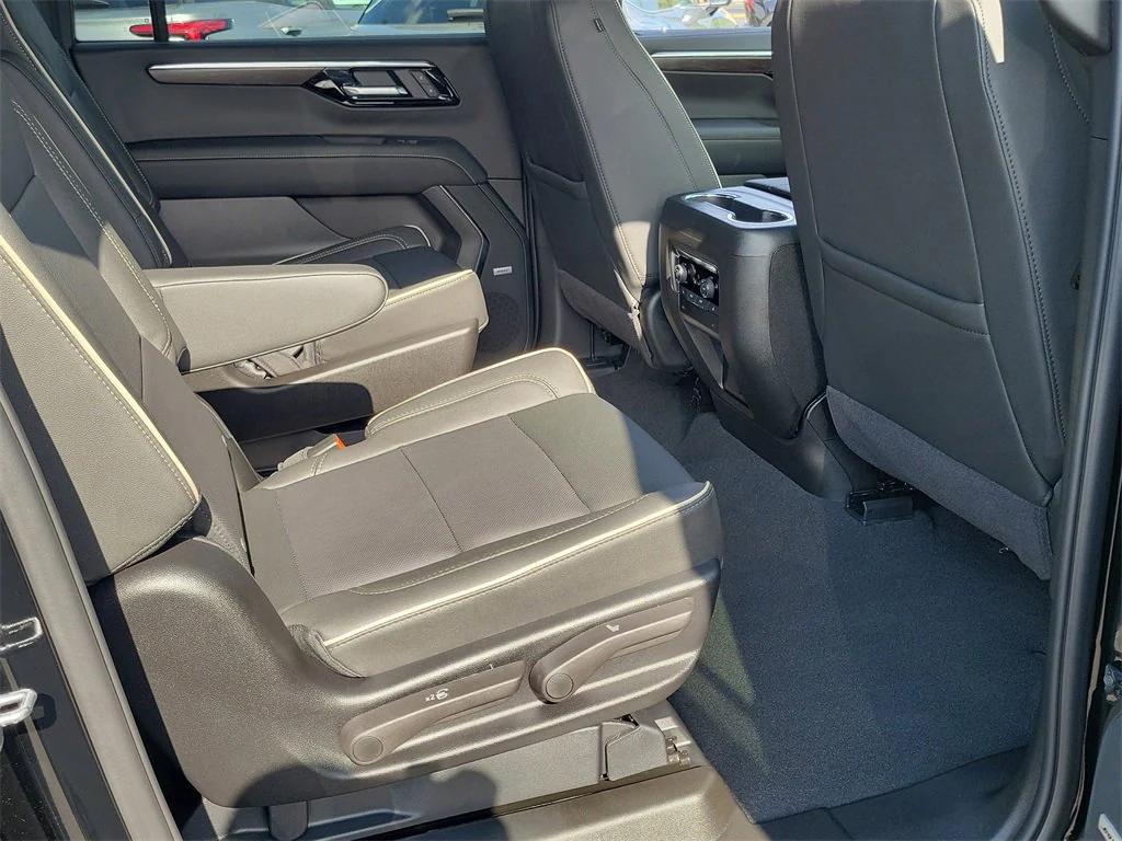 new 2026 Chevrolet Suburban car, priced at $83,930