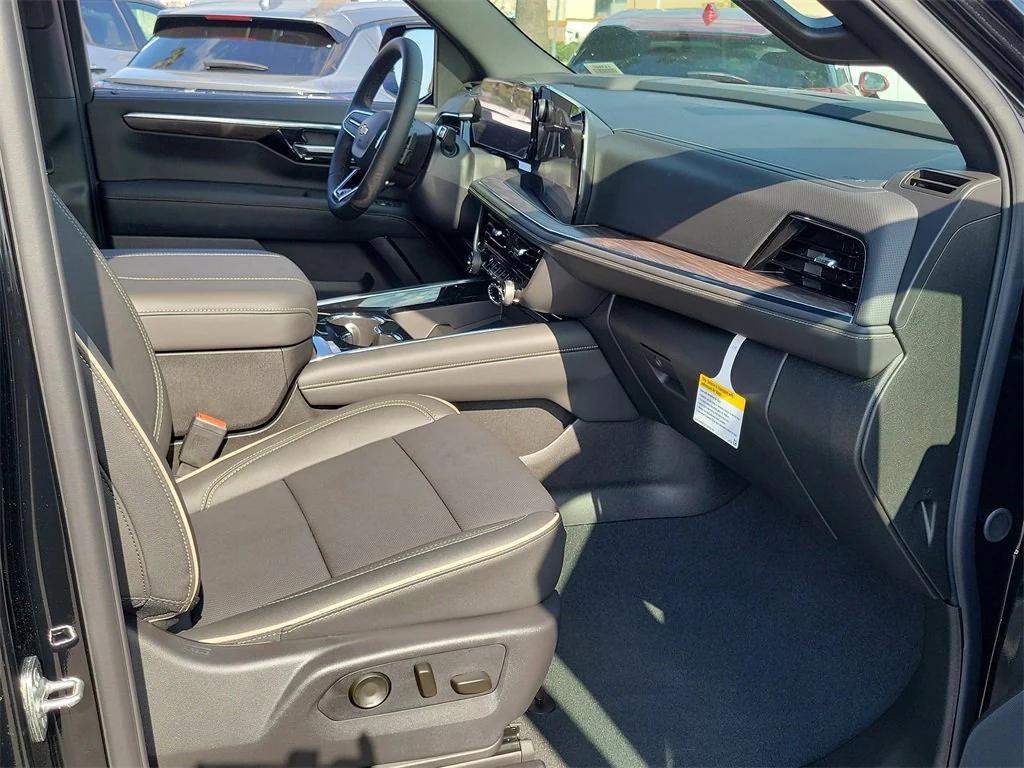 new 2026 Chevrolet Suburban car, priced at $83,930