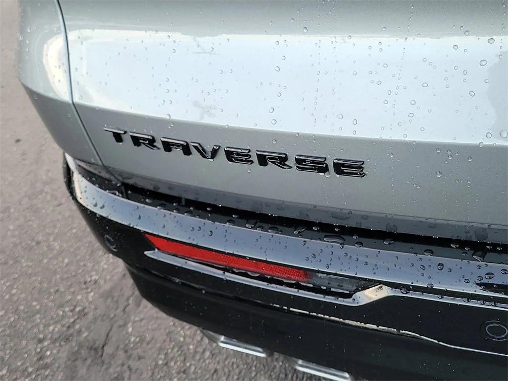 new 2026 Chevrolet Traverse car, priced at $59,290
