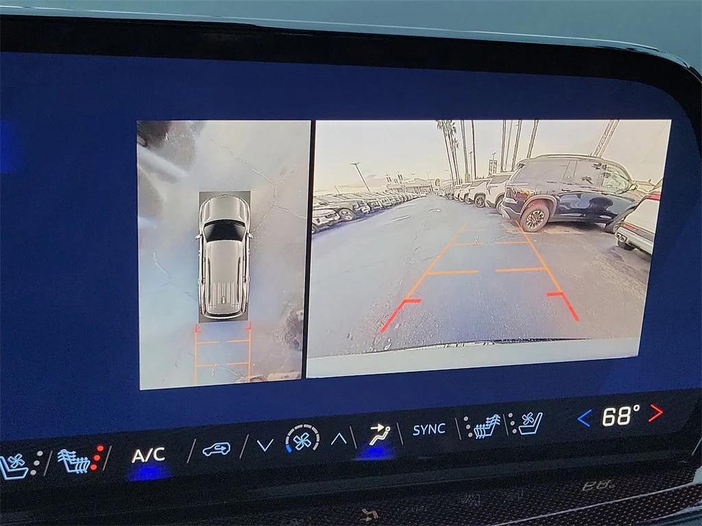 new 2026 Chevrolet Traverse car, priced at $59,290