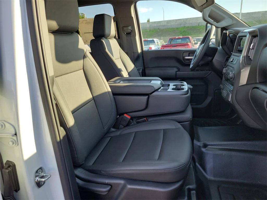 new 2026 Chevrolet Silverado 2500 car, priced at $69,998