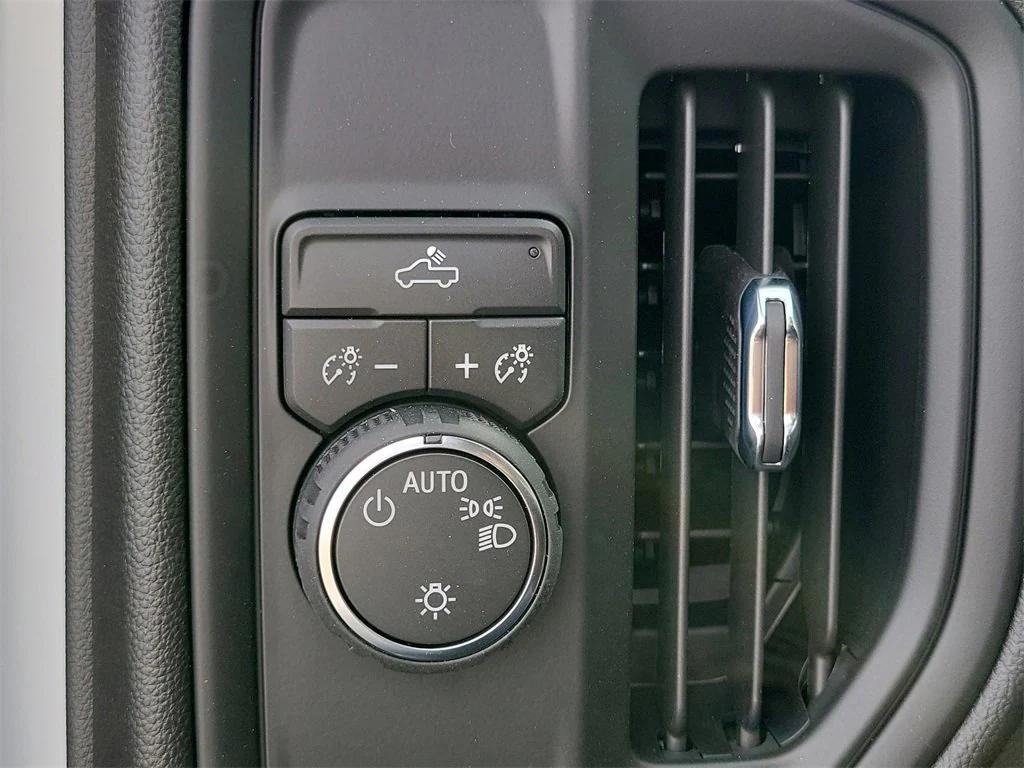 new 2026 Chevrolet Silverado 3500 car, priced at $69,999