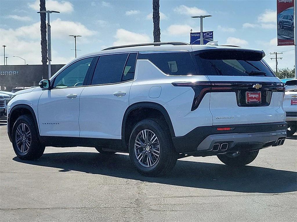 new 2026 Chevrolet Traverse car, priced at $42,820