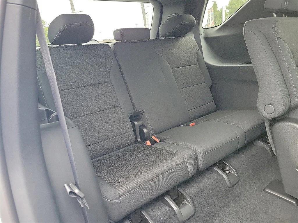 new 2026 Chevrolet Traverse car, priced at $42,820