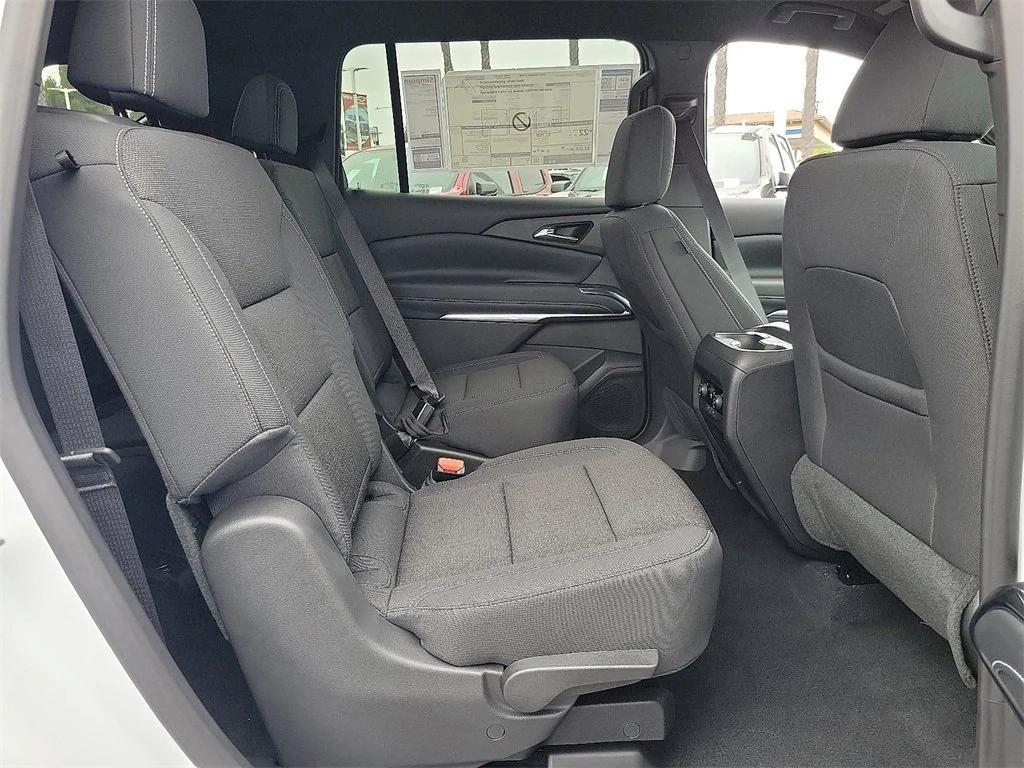 new 2026 Chevrolet Traverse car, priced at $42,820