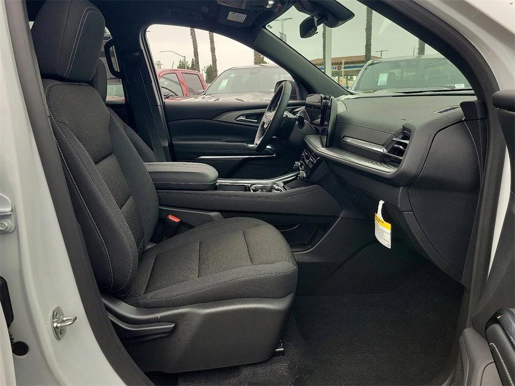 new 2026 Chevrolet Traverse car, priced at $42,820