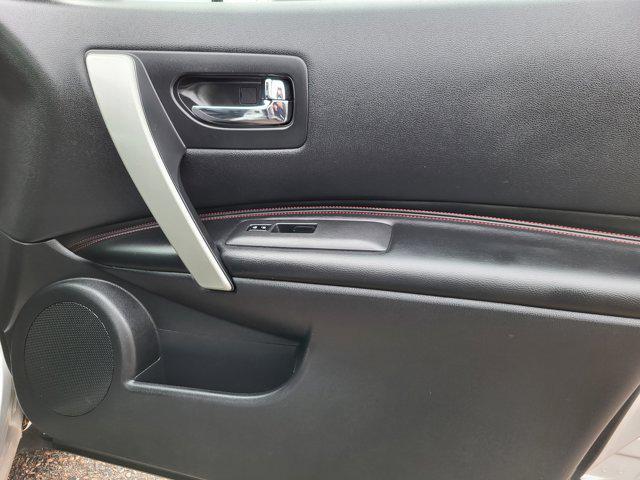 used 2011 Nissan Rogue car, priced at $7,676