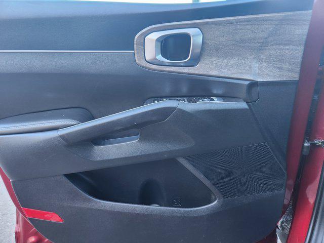 used 2023 Kia Sorento car, priced at $31,187