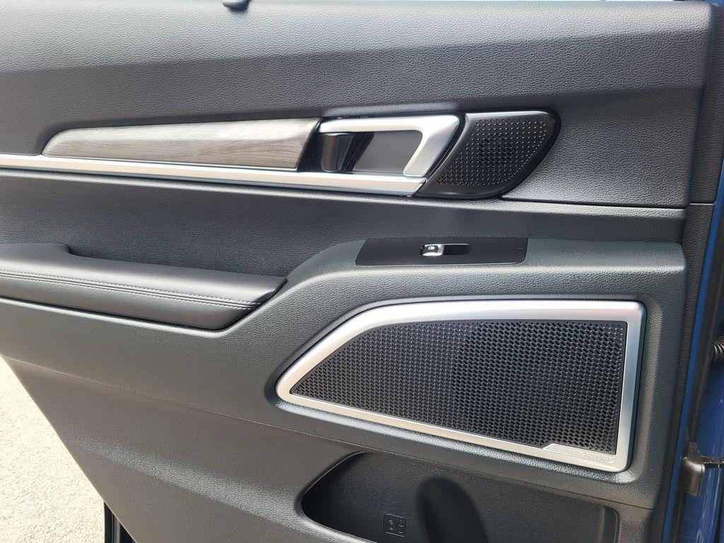 used 2025 Kia Telluride car, priced at $46,287