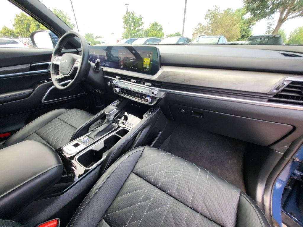 used 2025 Kia Telluride car, priced at $46,287