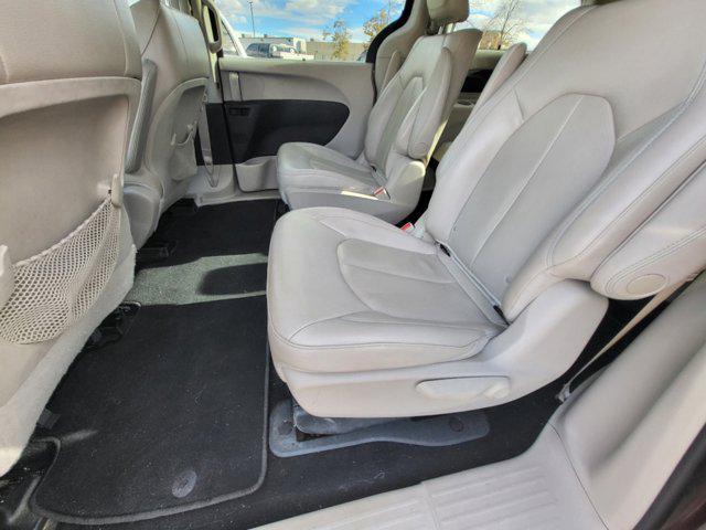 used 2018 Chrysler Pacifica Hybrid car, priced at $18,787