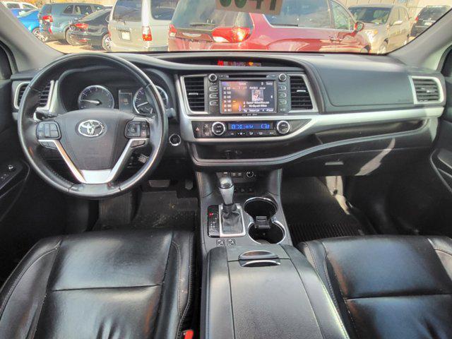 used 2018 Toyota Highlander car, priced at $15,576