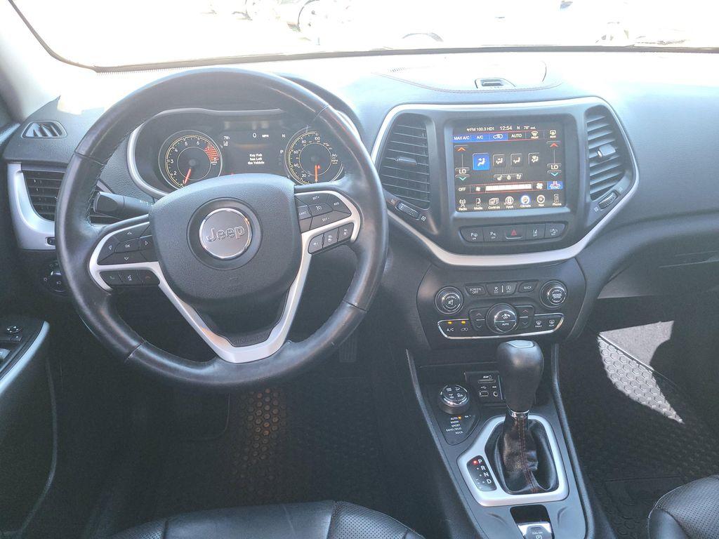 used 2018 Jeep Cherokee car, priced at $14,787
