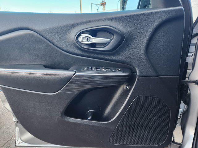 used 2015 Jeep Cherokee car, priced at $12,776