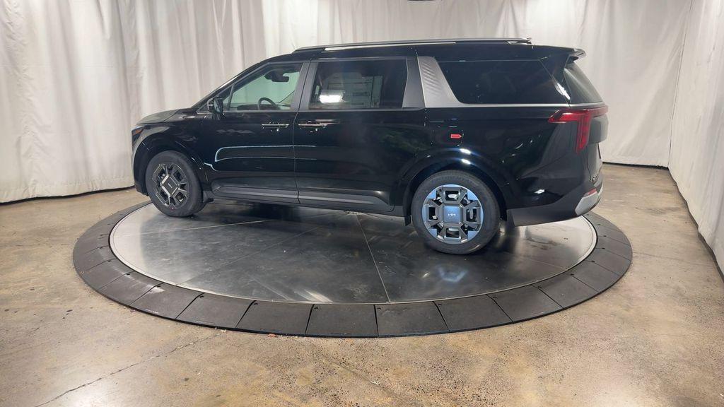 new 2026 Kia Carnival Hybrid car, priced at $44,852
