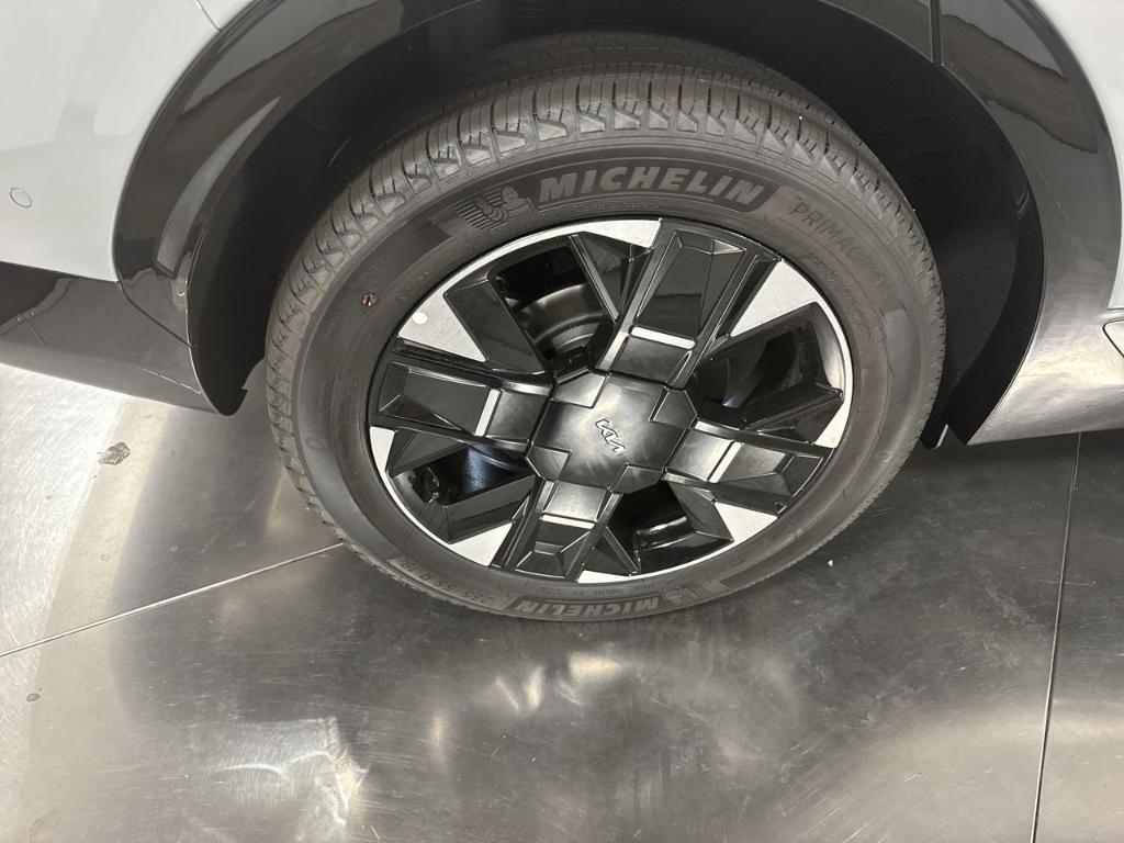 new 2026 Kia Sportage car, priced at $37,986