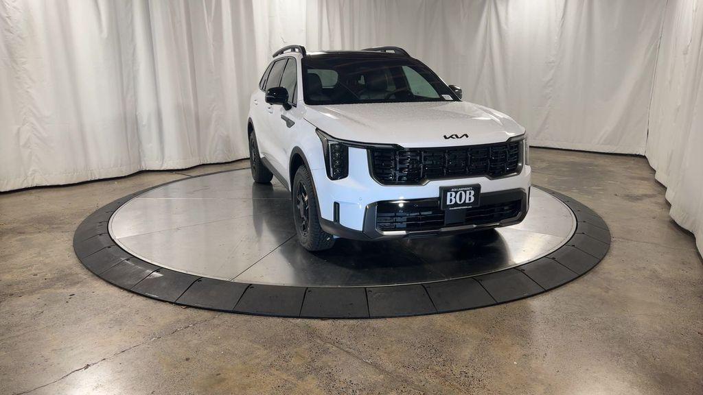 new 2025 Kia Sorento car, priced at $47,621