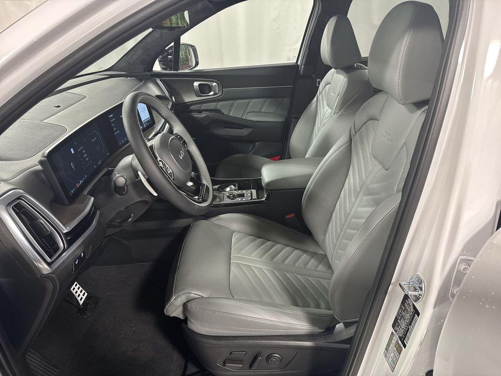 new 2025 Kia Sorento car, priced at $47,621