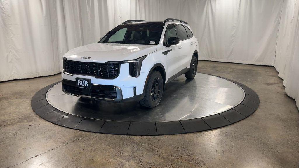 new 2025 Kia Sorento car, priced at $47,621