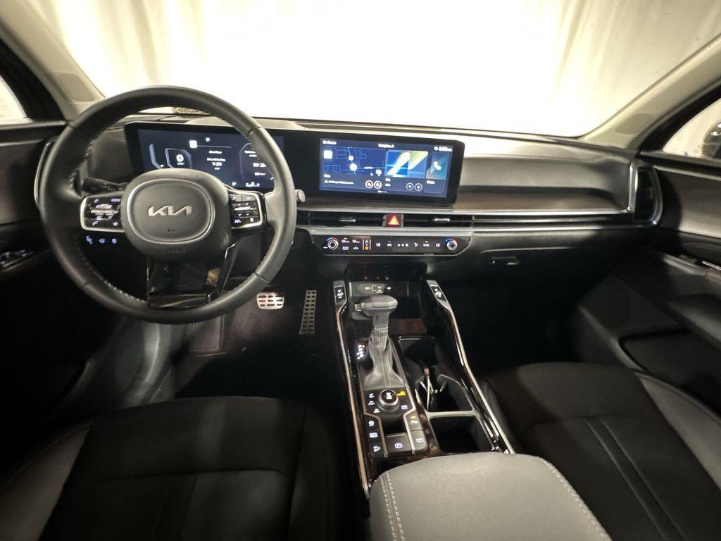 new 2025 Kia Sorento car, priced at $42,994