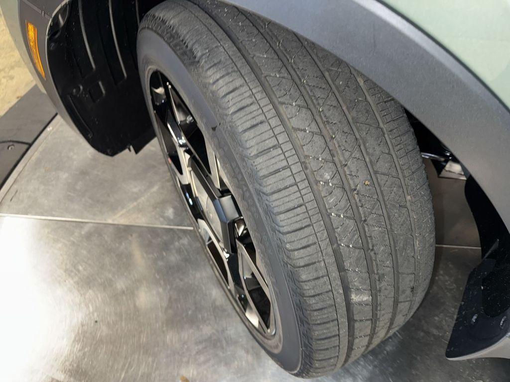 new 2025 Kia Sorento car, priced at $42,994