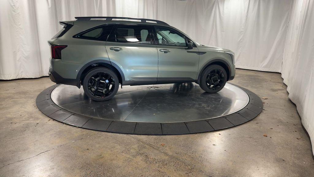 new 2025 Kia Sorento car, priced at $42,994