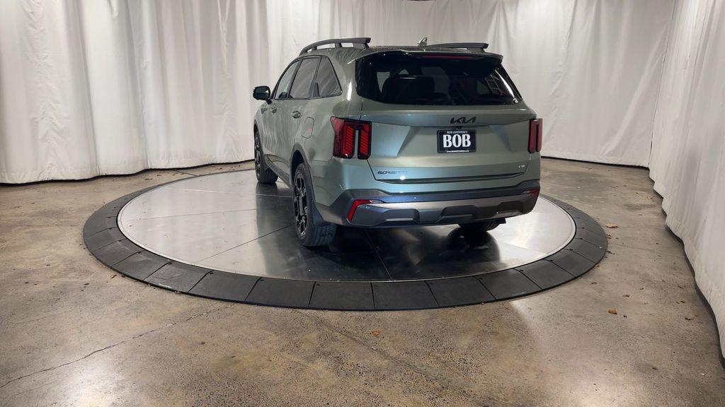 new 2025 Kia Sorento car, priced at $42,994