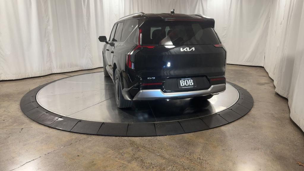 new 2026 Kia EV9 car, priced at $63,778