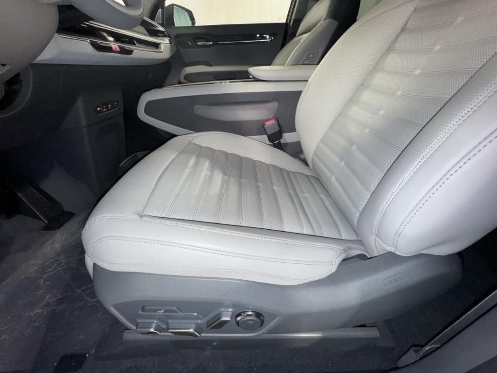 new 2026 Kia EV9 car, priced at $63,778