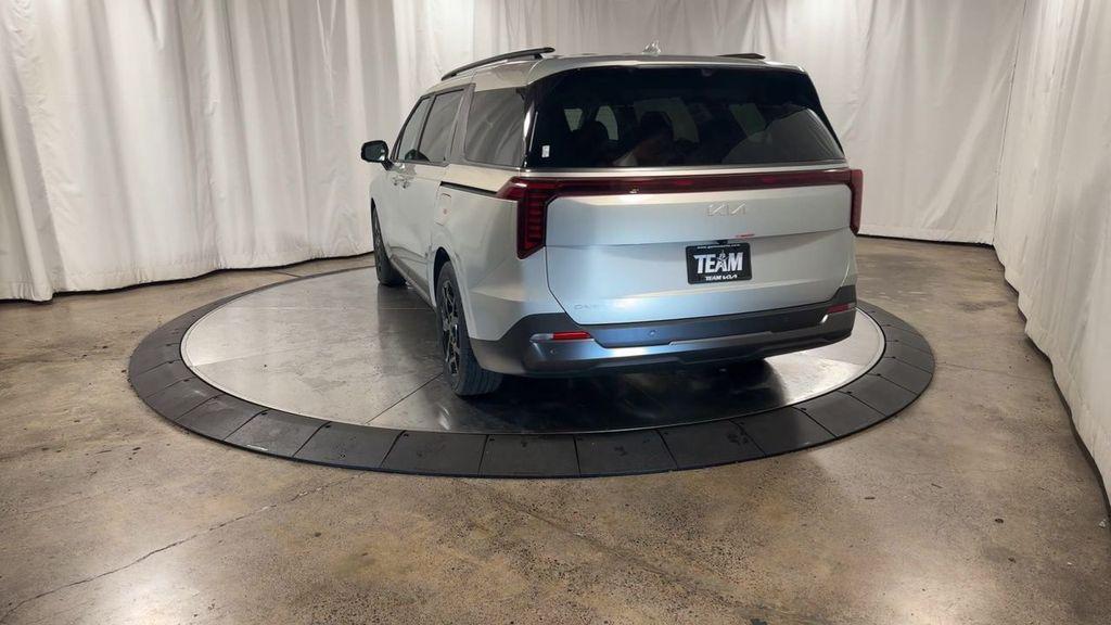 new 2025 Kia Carnival car, priced at $47,386