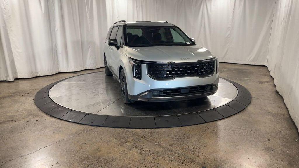 new 2025 Kia Carnival car, priced at $47,386