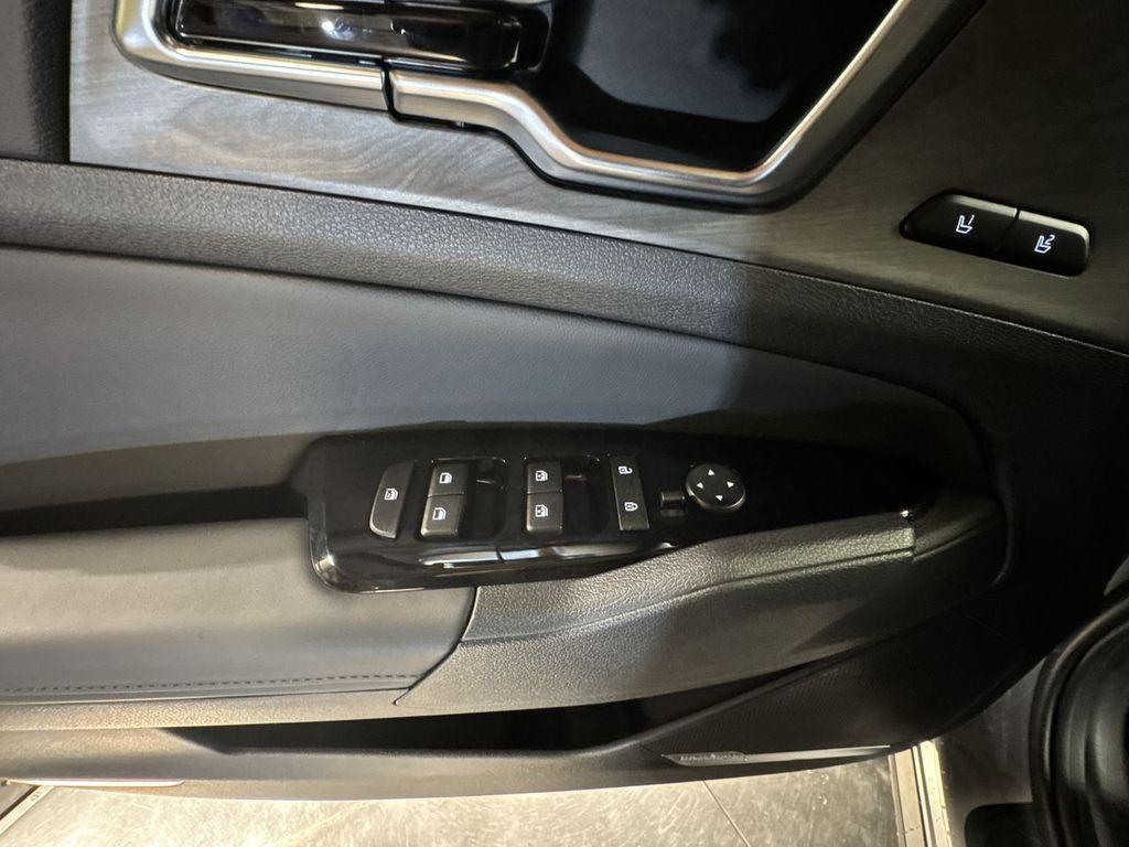 new 2025 Kia Sportage car, priced at $34,359