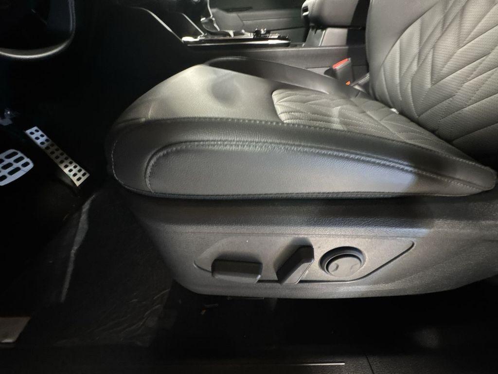 new 2025 Kia Sportage car, priced at $34,359