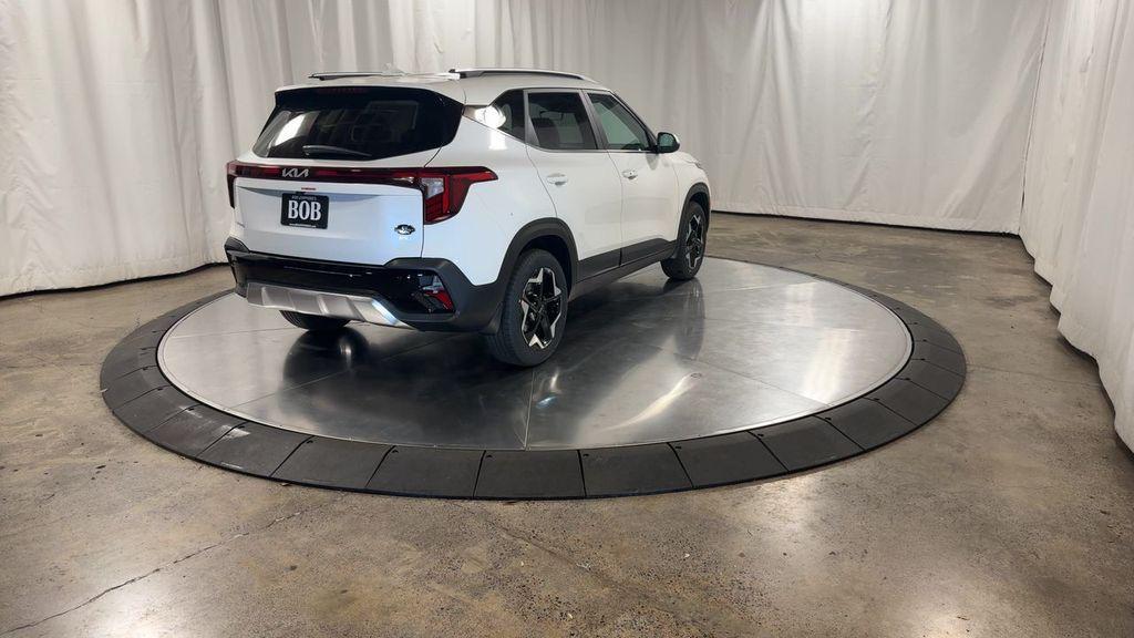new 2025 Kia Seltos car, priced at $29,327
