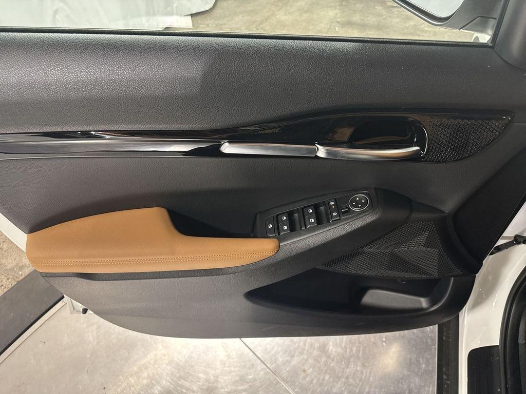 new 2025 Kia Seltos car, priced at $29,327