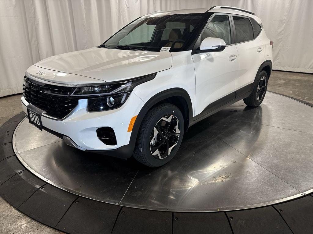 new 2025 Kia Seltos car, priced at $29,327