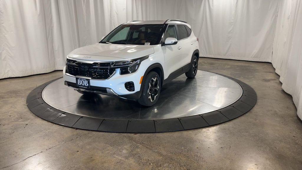 new 2025 Kia Seltos car, priced at $29,327