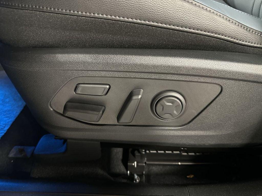 new 2025 Kia Sorento Hybrid car, priced at $47,971