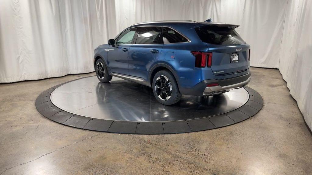 new 2025 Kia Sorento Hybrid car, priced at $47,971