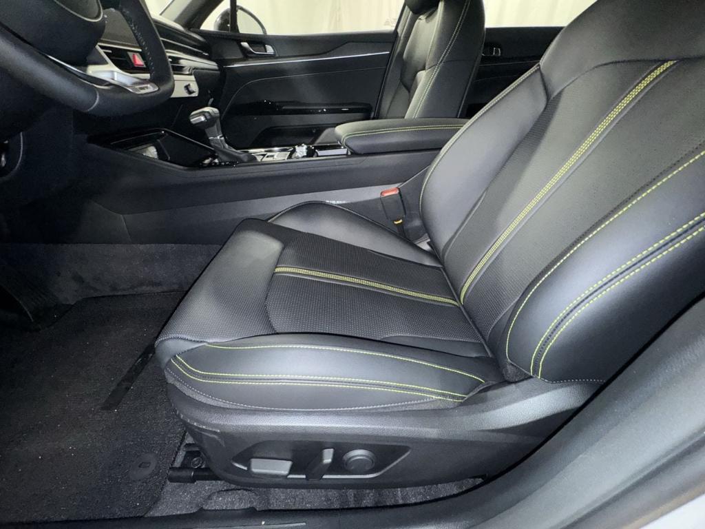 new 2026 Kia K5 car, priced at $37,151