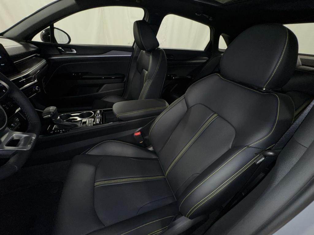 new 2026 Kia K5 car, priced at $37,151