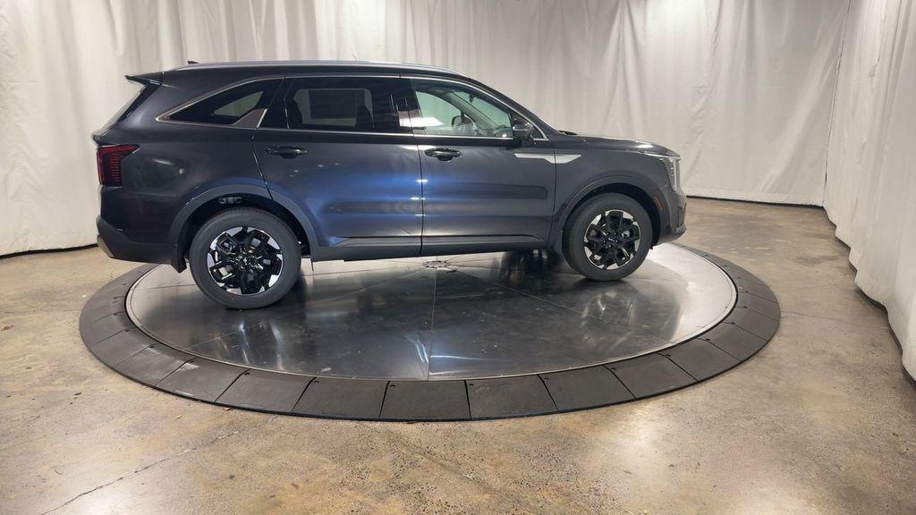 new 2025 Kia Sorento car, priced at $36,464