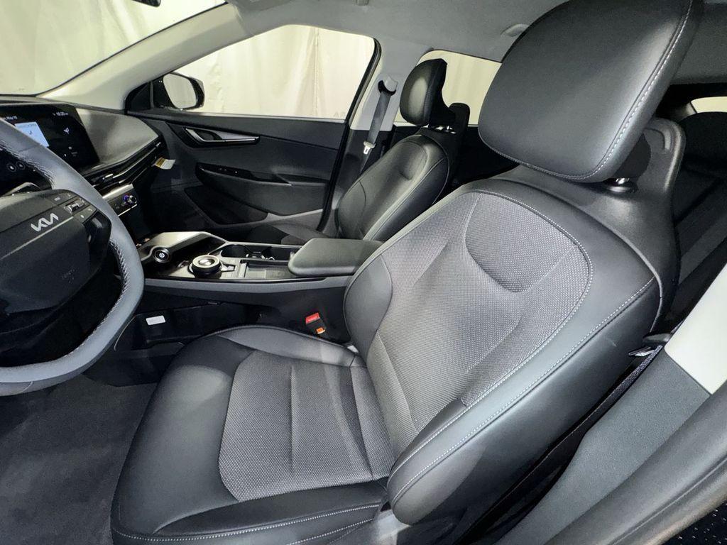 new 2025 Kia EV6 car, priced at $50,187