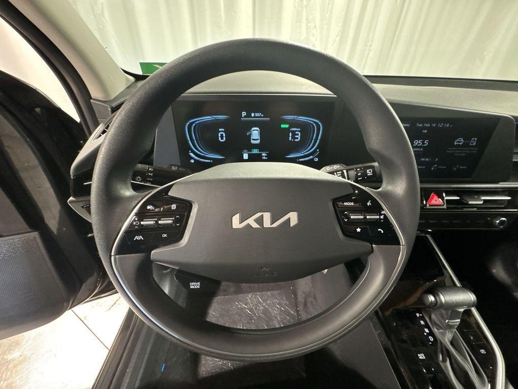 new 2025 Kia Niro car, priced at $27,232