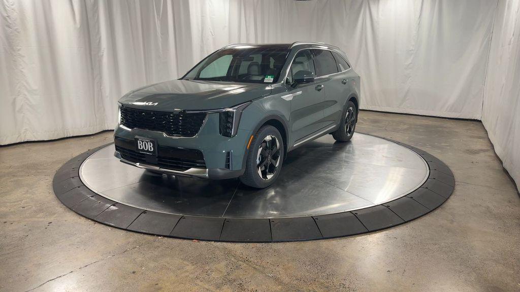 new 2025 Kia Sorento Hybrid car, priced at $42,389