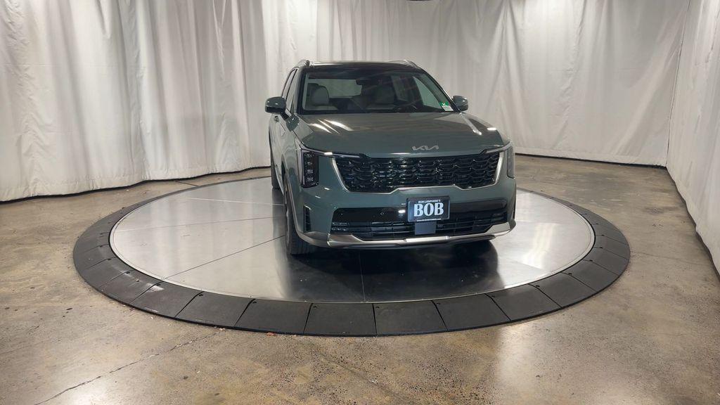 new 2025 Kia Sorento Hybrid car, priced at $42,389
