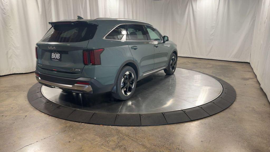 new 2025 Kia Sorento Hybrid car, priced at $42,389