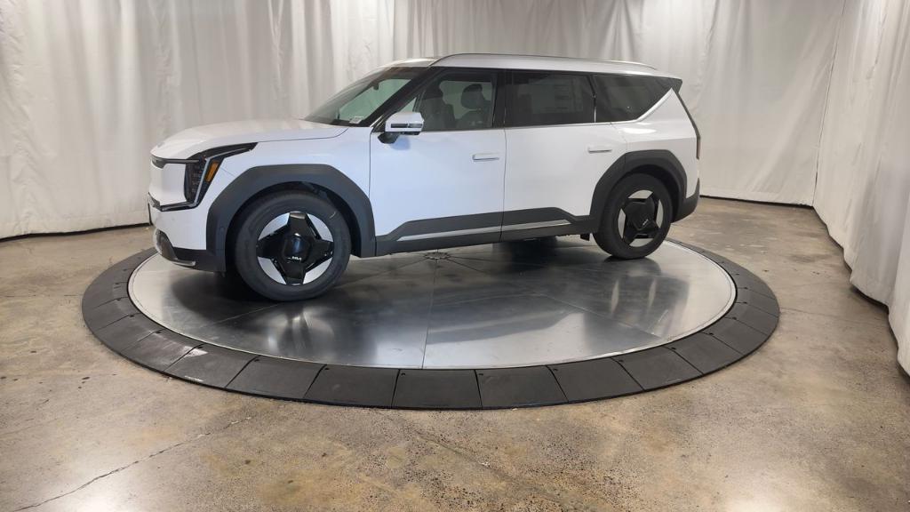 new 2026 Kia EV9 car, priced at $60,337