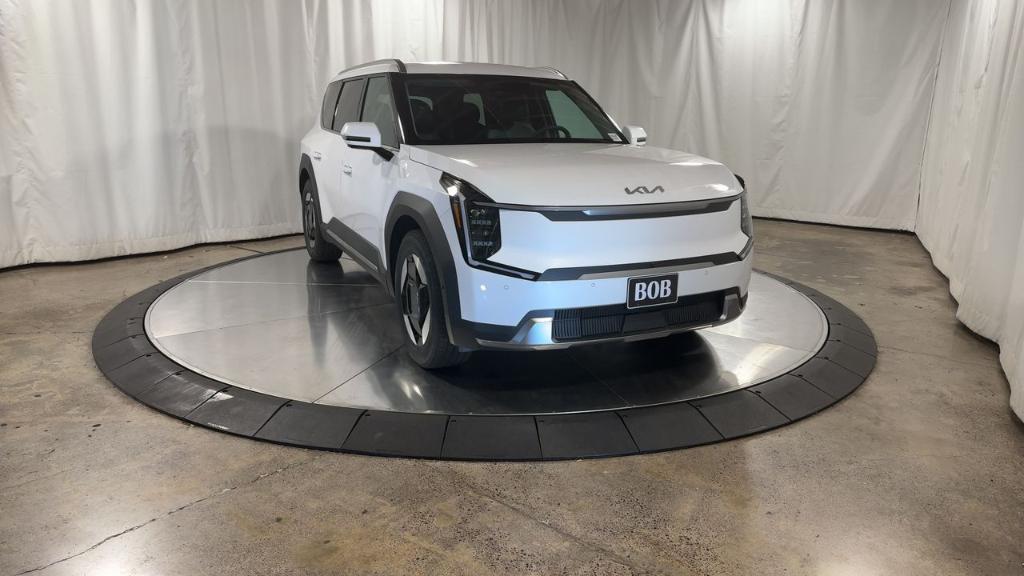 new 2026 Kia EV9 car, priced at $60,337
